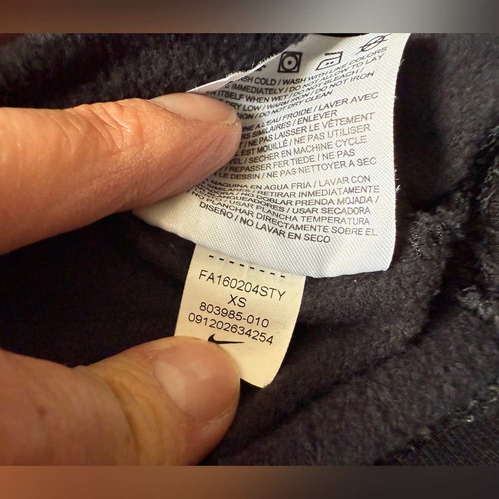 Nike SS Black Pullover Fleece Funnel Hoodie - Picture 7 of 7